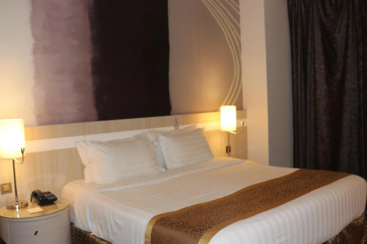 Al Mihrab Taiba Hotel Madinah Medina Saudi Arabia